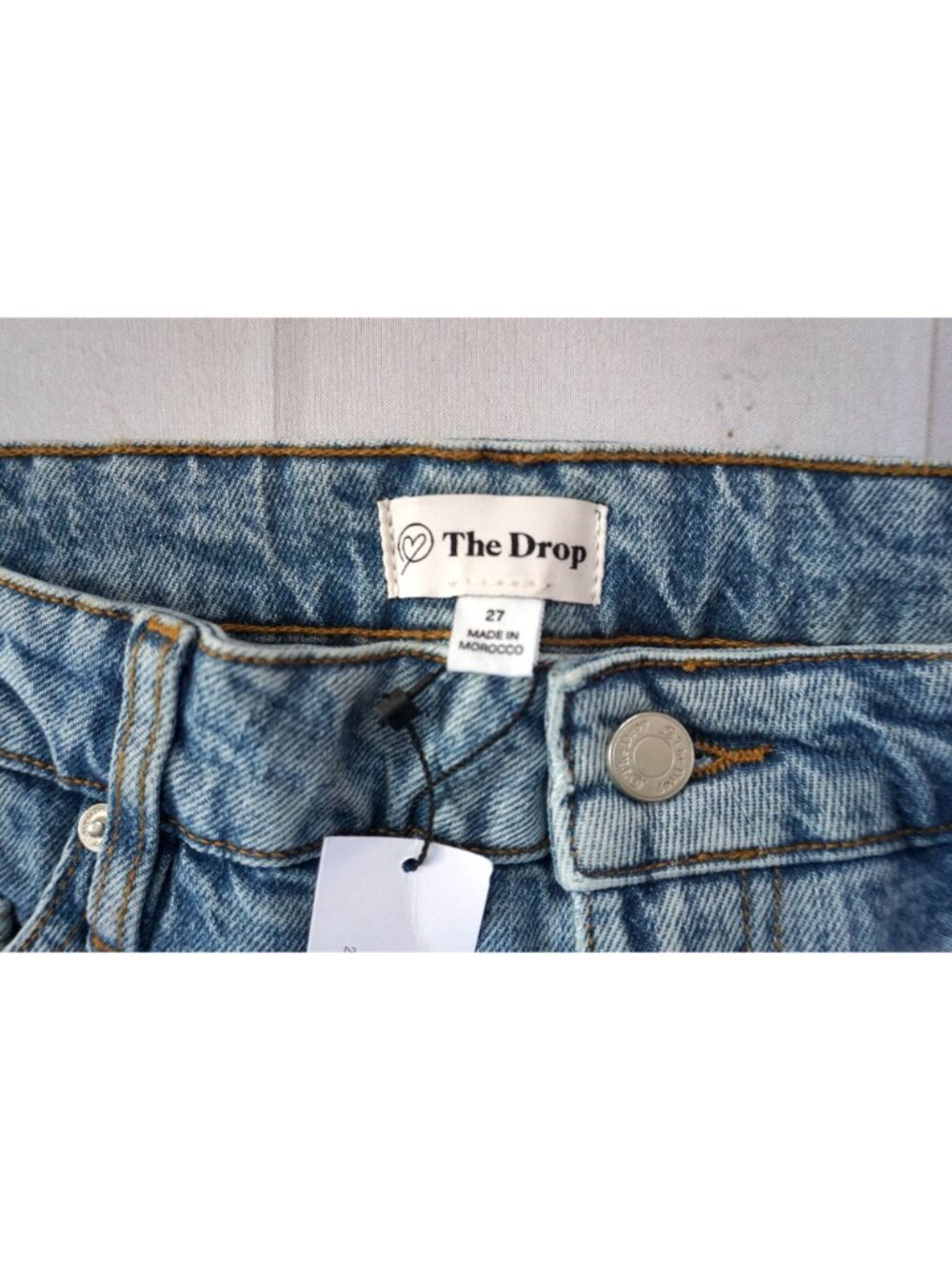 The Drop Women's Ian Mid Rise Relaxed Straight Side Slit Jeans - Size 27, NWT - Picture 6 of 11